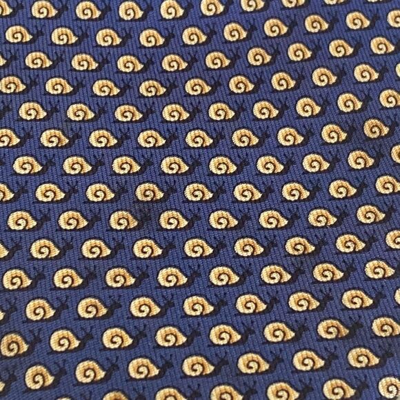 Hermès 100% Silk Tie “Snails” - Picture 3 of 12